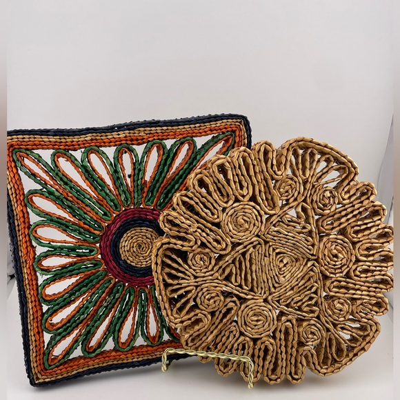 Vintage, Natural Raffia Straw Rattan Wicker Trivets, Manufacturer Unknown - Picture 1 of 6